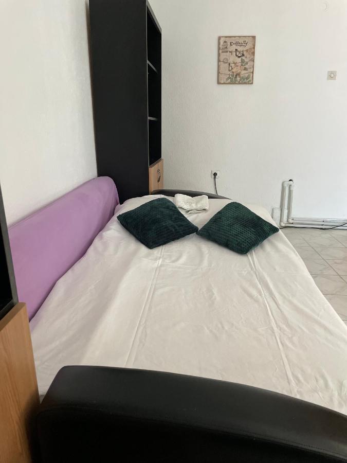 Garsoniera La Curte Paula Daire Köstence Dış mekan fotoğraf